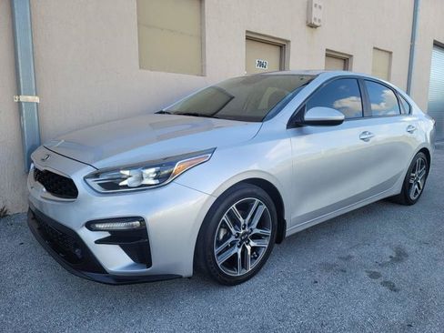 Used 2019 Kia Forte S w/ S Premium Package FWD image 3