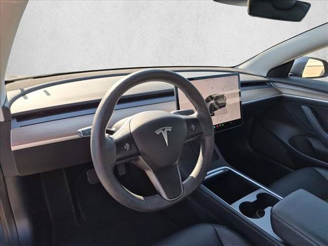 Used 2022 Tesla Model 3 Long Range AWD/4WD image 8