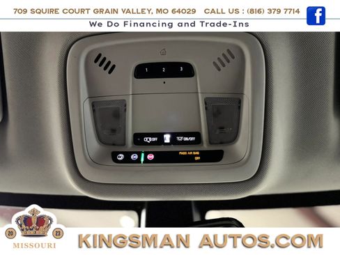 Used 2018 Chevrolet Traverse LT FWD image 20
