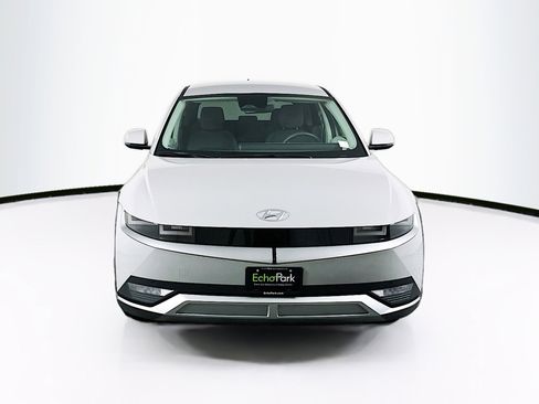 Used 2024 Hyundai Ioniq 5 SEL image 2