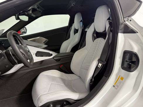 Used 2023 Chevrolet Corvette Stingray Preferred Cpe w/ Battery Protection Package image 14