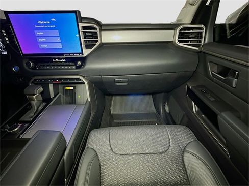 Used 2024 Toyota Sequoia Limited image 34