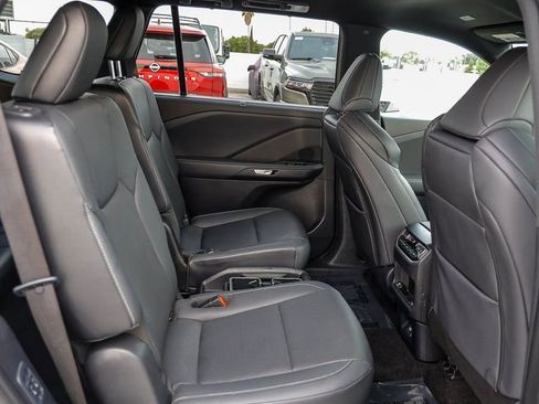 Used 2024 Lexus TX 500h AWD w/ Technology Package image 19