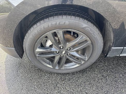 Used 2021 Chevrolet Equinox LT FWD image 25