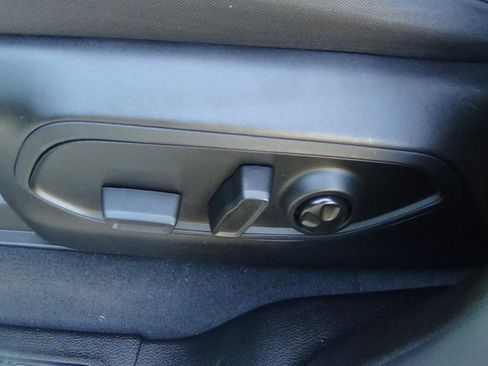 Used 2023 Jeep Grand Cherokee L Laredo image 18