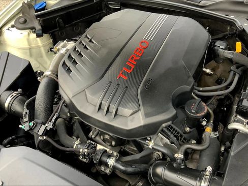 Used 2019 Kia Stinger GT2 image 30