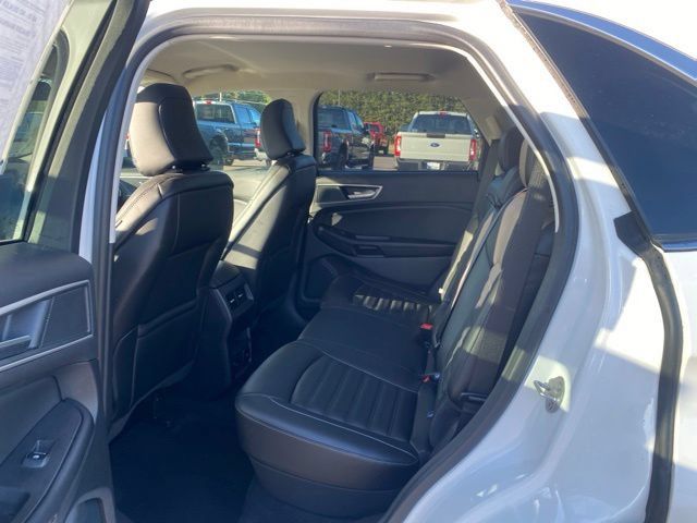 Used 2024 Ford Edge SEL w/ Convenience Package AWD/4WD image 10