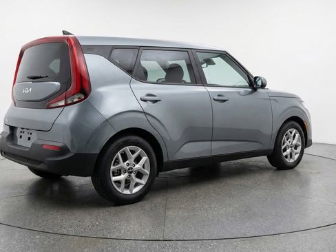 Used 2025 Kia Soul LX w/ LX Technology Package image 7
