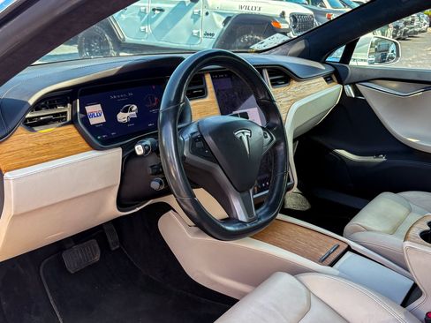 Used 2020 Tesla Model S Long Range Plus AWD/4WD image 2