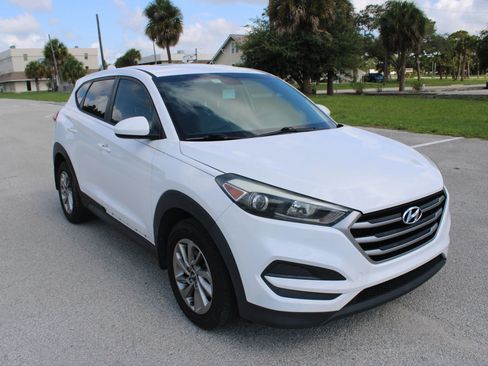 Used 2018 Hyundai Tucson SE FWD image 33
