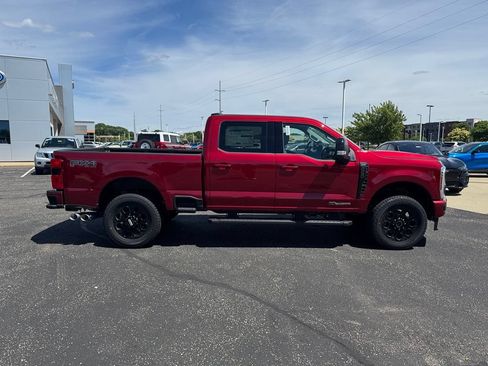 New 2026 Ford F350 Lariat w/ Black Appearance Package AWD/4WD image 2