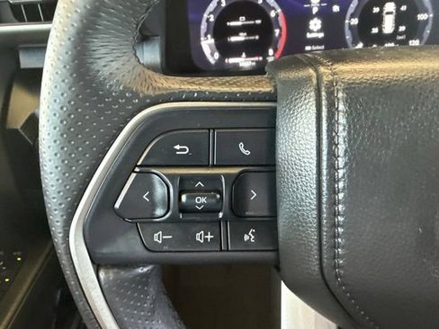 Used 2026 Toyota 4Runner Limited AWD/4WD image 17
