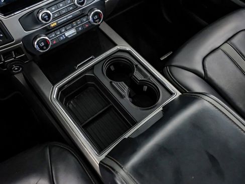 Used 2022 Ford F250 Platinum w/ FX4 Off-Road Package image 25