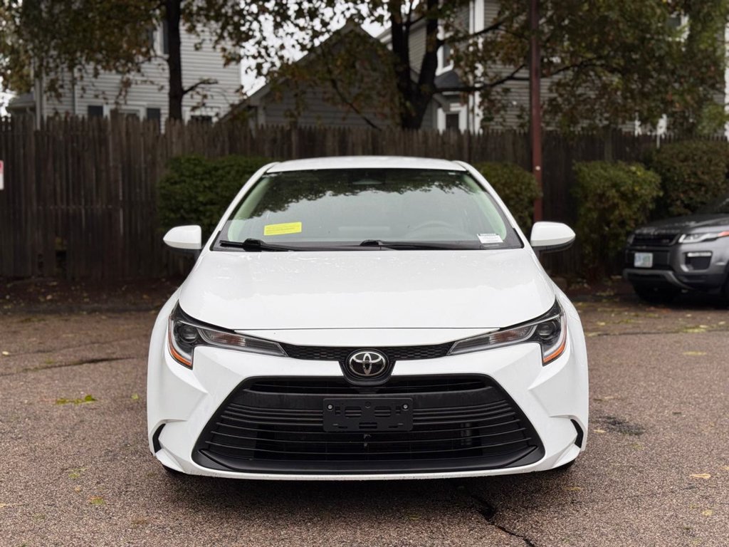 Used 2023 Toyota Corolla LE FWD image 9