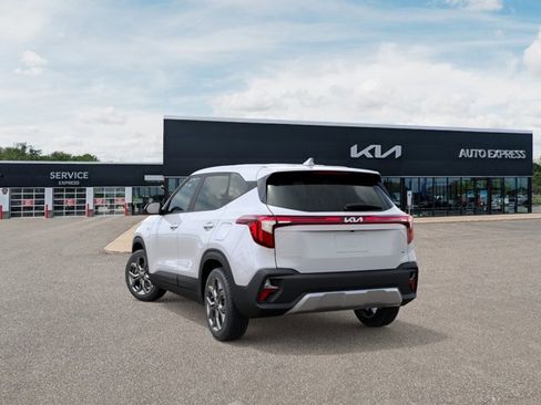 New 2026 Kia Seltos LX AWD/4WD image 4