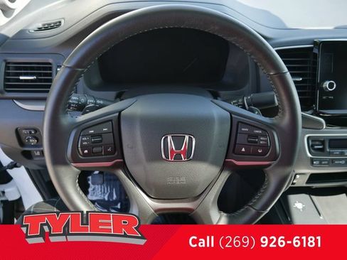 Certified 2025 Honda Ridgeline RTL image 26