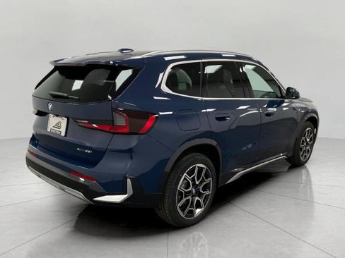 New 2026 BMW X1 xDrive28i AWD/4WD image 3