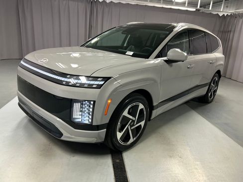 New 2026 Hyundai Ioniq 9 Calligraphy image 3