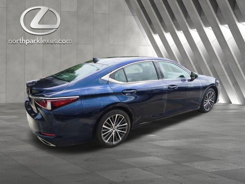 Used 2023 Lexus ES 350 w/ Premium Package FWD image 6