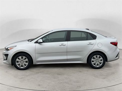 Used 2023 Kia Rio LX image 2
