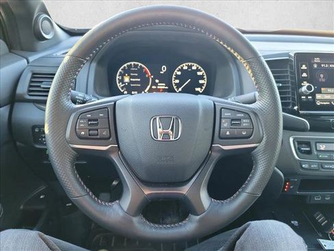 Used 2025 Honda Ridgeline TrailSport image 17