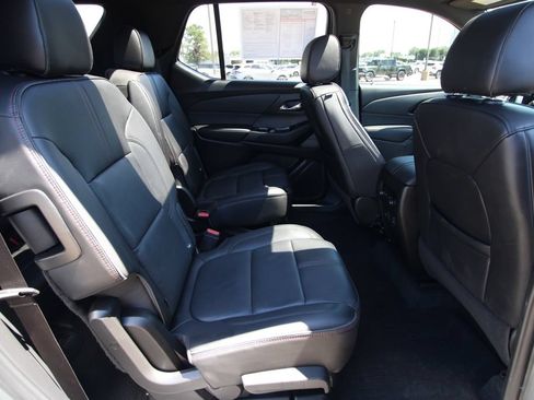 Used 2023 Chevrolet Traverse RS AWD/4WD image 9