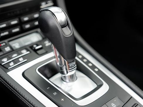 Used 2025 Porsche 718 Boxster image 21