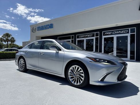 Used 2022 Lexus ES 350 Ultra Luxury FWD image 22