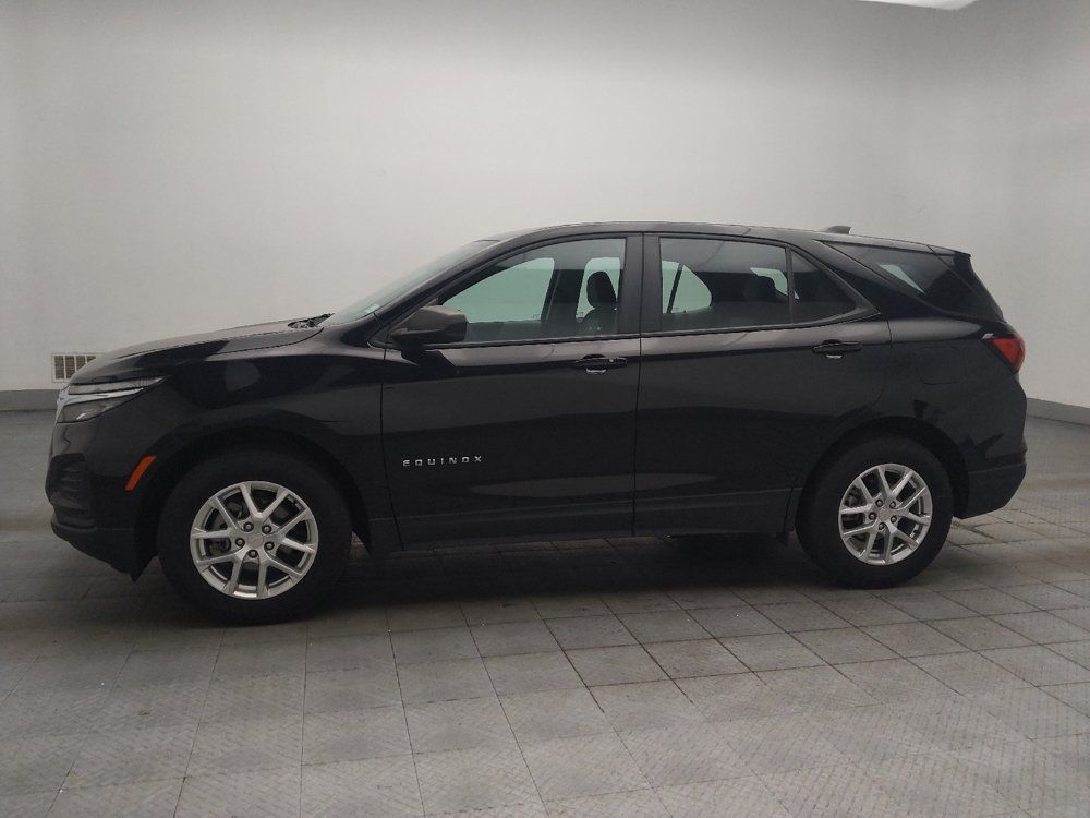 Used 2024 Chevrolet Equinox LS AWD/4WD image 2
