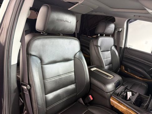Used 2015 GMC Yukon Denali w/ Open Road Package AWD/4WD image 27