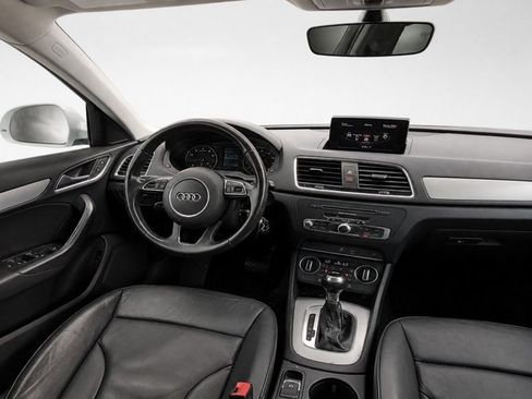Used 2017 Audi Q3 2.0T Premium FWD image 25