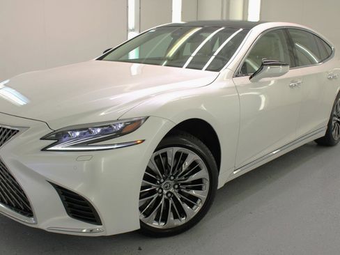 Used 2018 Lexus LS 500 w/ Luxury Package RWD image 13