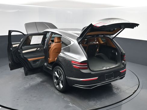 Used 2025 Genesis GV80 3.5T Prestige image 15