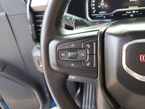 Used 2024 GMC Sierra 1500 AT4 w/ Technology Package AWD/4WD image 29