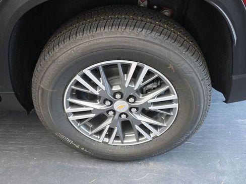 New 2026 Chevrolet Traverse LT w/ Driver Confidence Package image 12