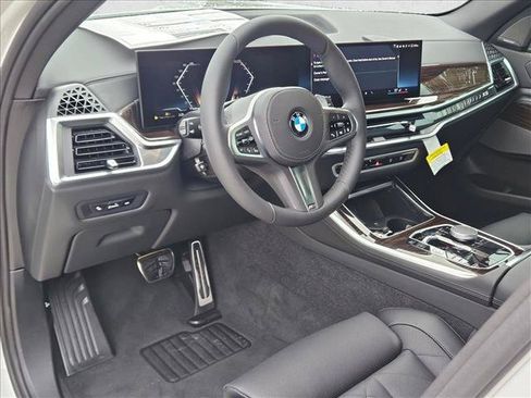 Used 2026 BMW X5 sDrive40i RWD image 9