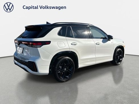 New 2026 Volkswagen Tiguan SE R-Line image 5