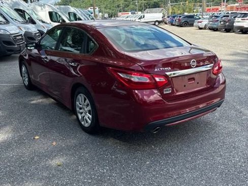 Used 2017 Nissan Altima 2.5 S w/ Power Driver Seat Package FWD image 4