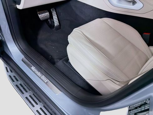 New 2026 Mercedes-Benz GLS 450 4MATIC image 10