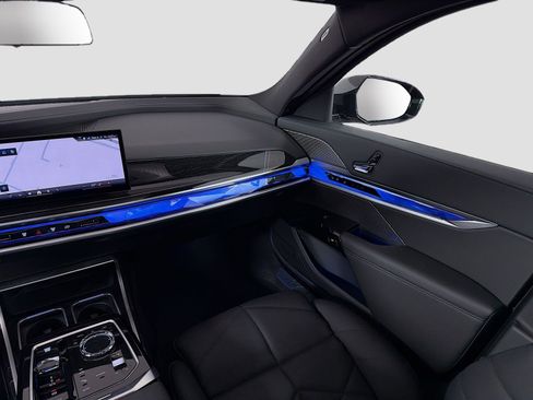 Used 2025 BMW 740i xDrive 740i xDrive image 27