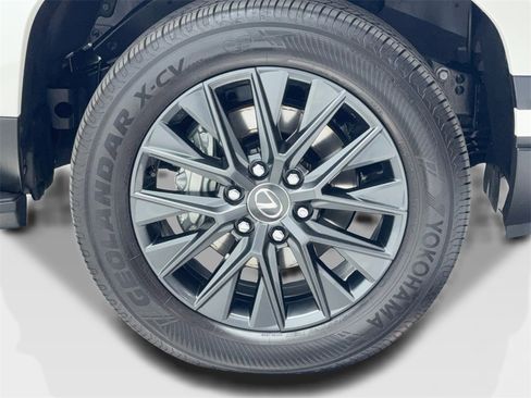 Used 2025 Lexus GX 550 w/ Accessory Package (2T) image 55