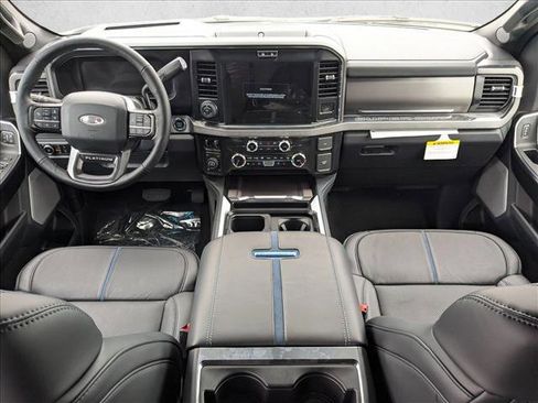 New 2026 Ford F350 Platinum w/ Tremor Off-Road Package AWD/4WD image 15