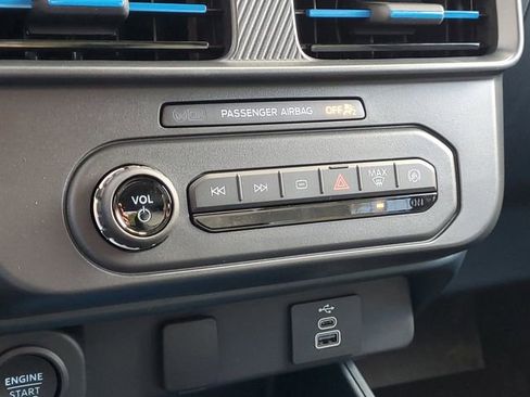 New 2025 Ford Maverick XLT w/ Equipment Group 301A image 22