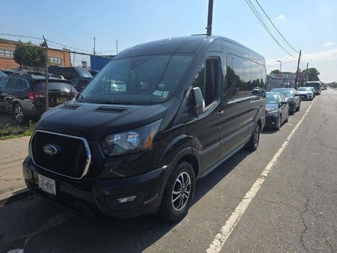 Used 2023 Ford Transit 350 XLT RWD image 15