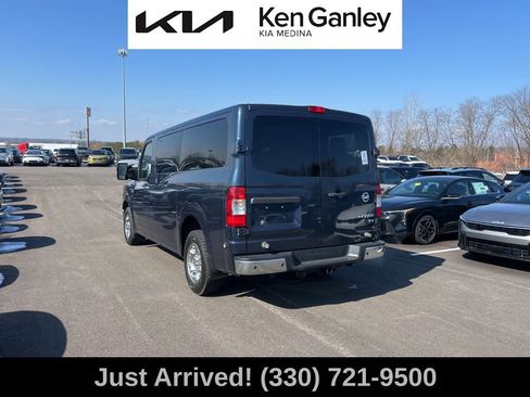 Used 2017 Nissan NV 3500 SV w/ SV Technology Package image 7