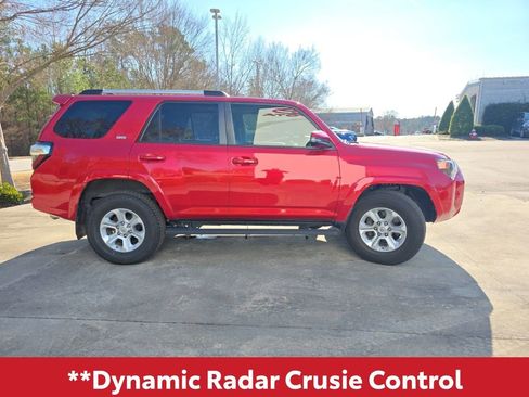 Used 2021 Toyota 4Runner SR5 Premium image 10