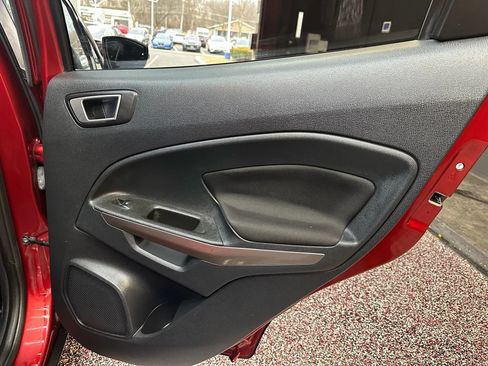 Used 2019 Ford EcoSport SE w/ SE Convenience Package image 25