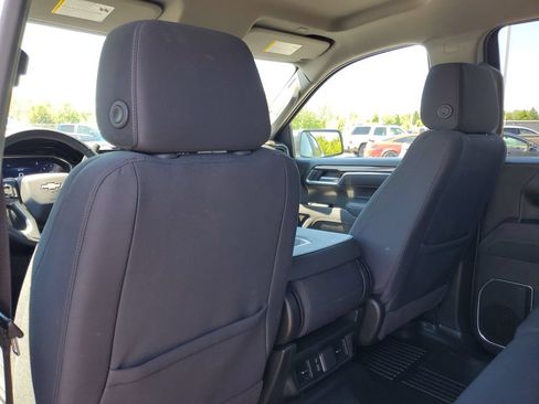 Certified 2025 Chevrolet Silverado 1500 LT AWD/4WD image 29