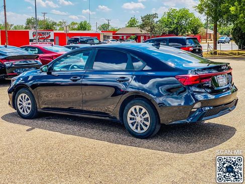 Used 2023 Kia Forte LX FWD image 6