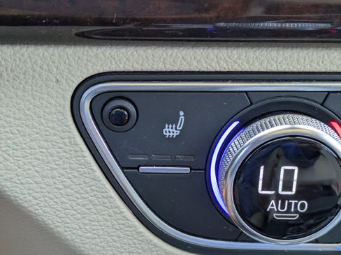 Used 2018 Audi Q5 2.0T Premium image 24